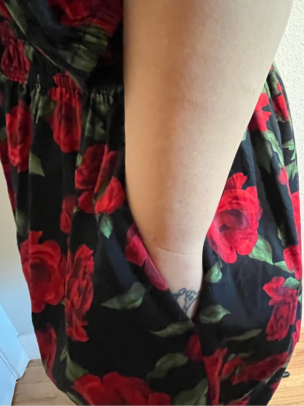 Old Navy Mini Dress with Red Rose Print - Picture 5 of 6